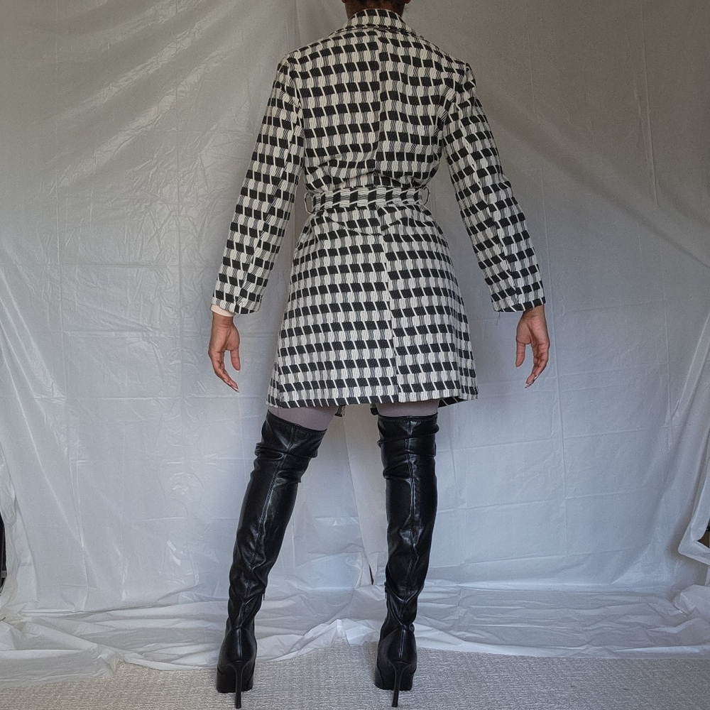 WEEK& Geometric Houndstooth Belted Coat - Picture 6 of 14